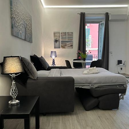 La Casa Di Maar Apartment Bari Bagian luar foto